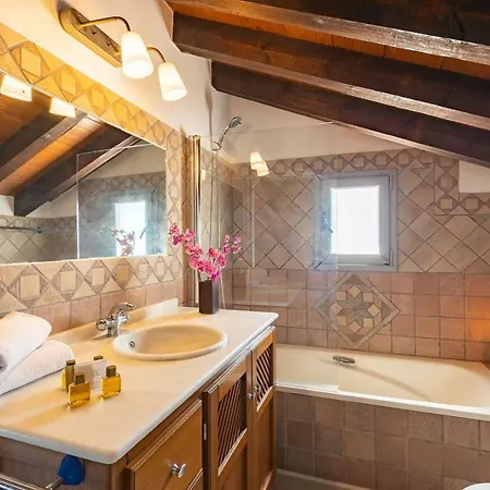 Mediterranean Hideaway Апартаменты Марбелья